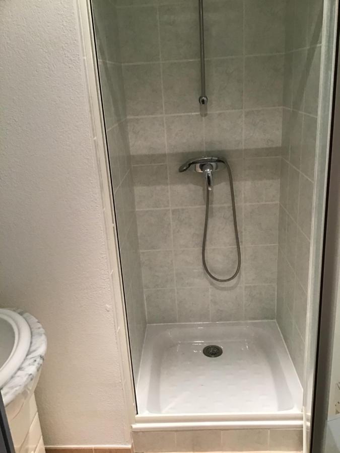 Appartement 3 Min A Pied Du Centre D'Uzes Parking Piscine Экстерьер фото